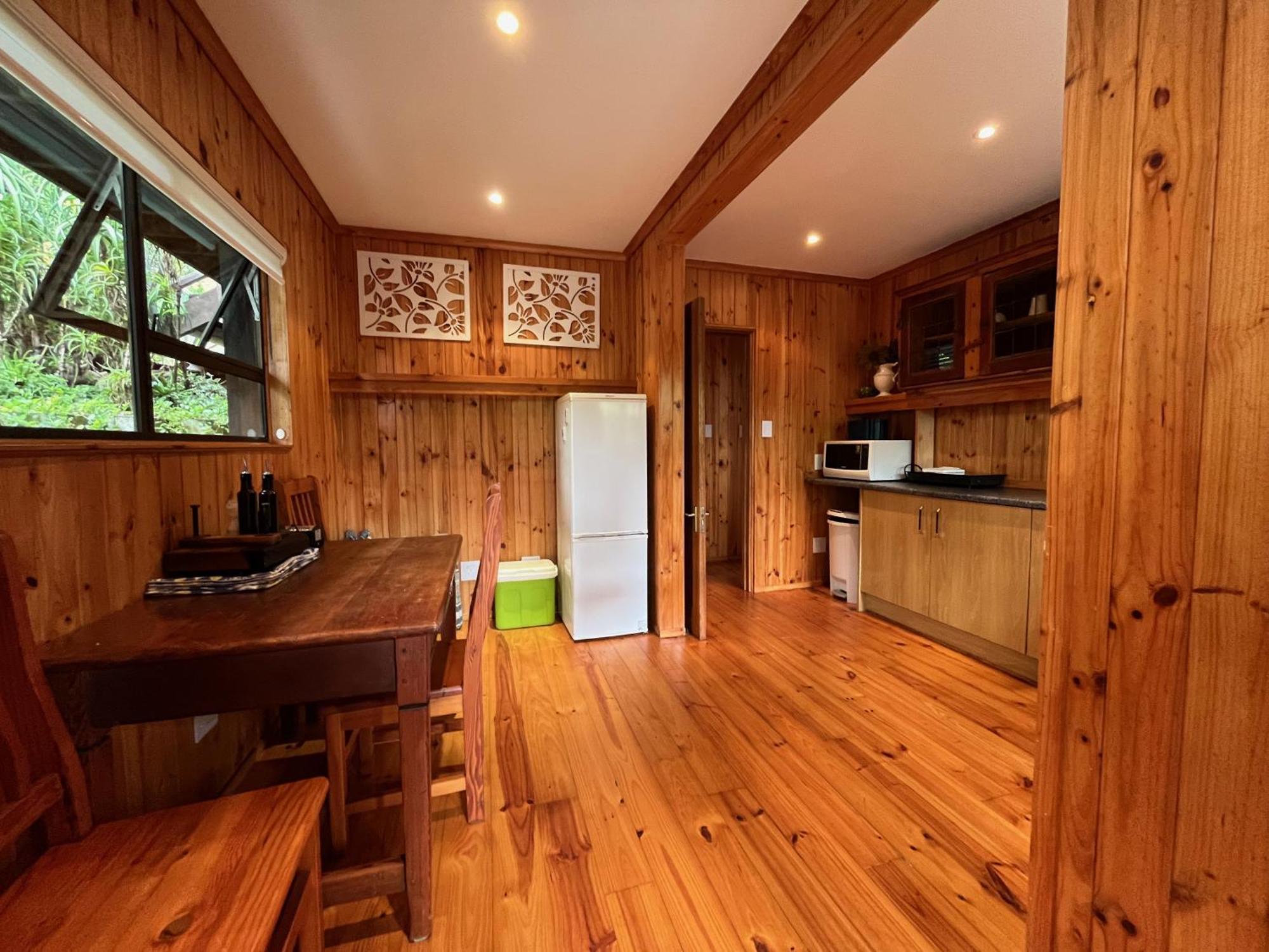 Peaceful Guest Suite With Balcony Views And Garden Setting Brenton-on-Sea Ngoại thất bức ảnh